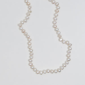 Pearly White - Adult Necklace